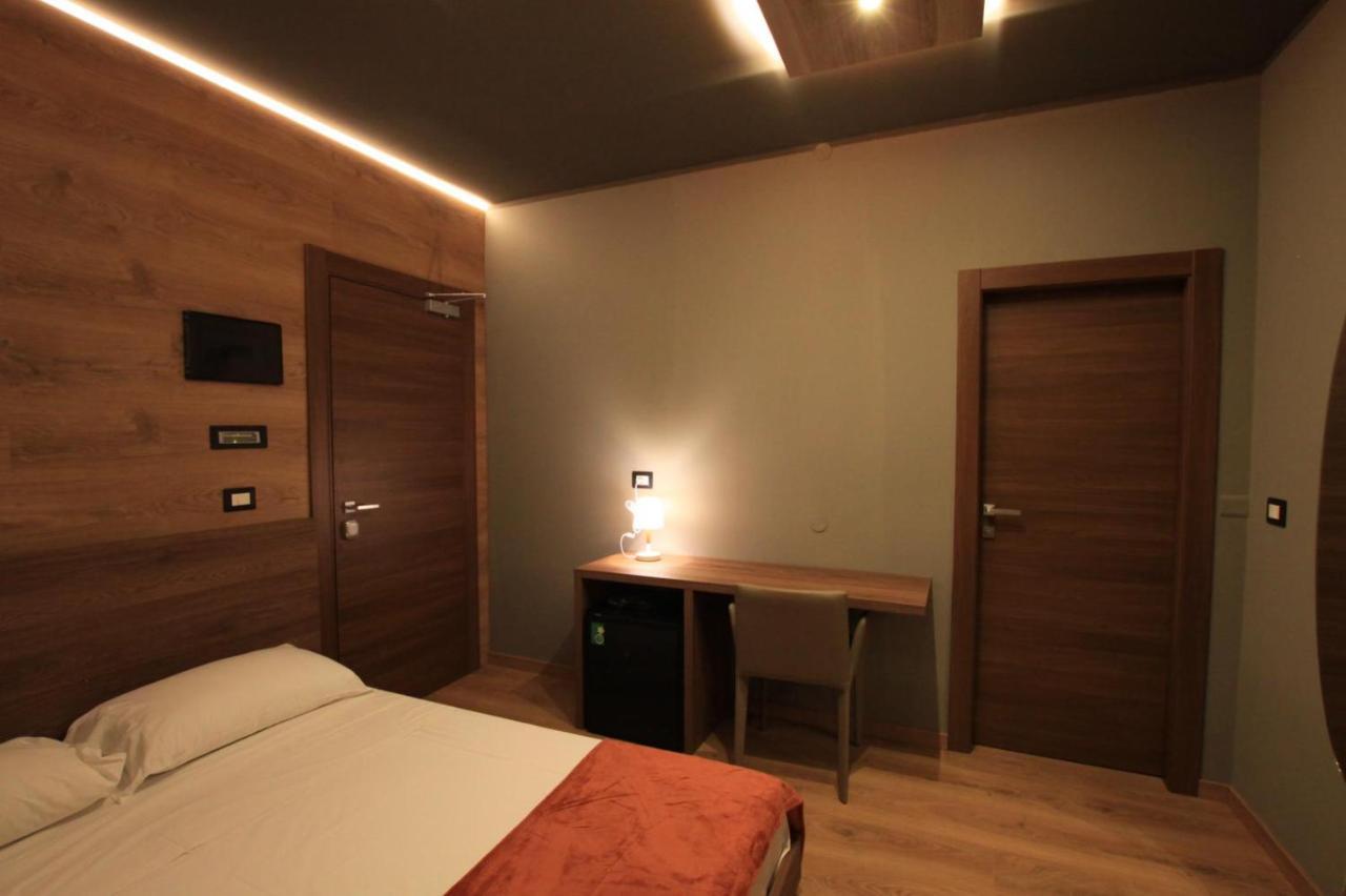 Albergo Ristorante Plaza Tornolo Dış mekan fotoğraf