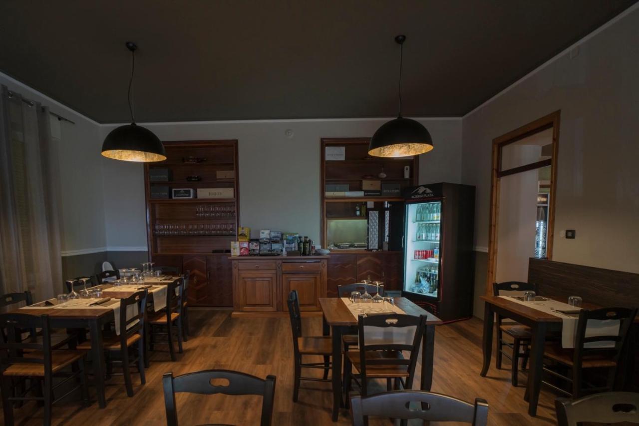 Albergo Ristorante Plaza Tornolo Dış mekan fotoğraf