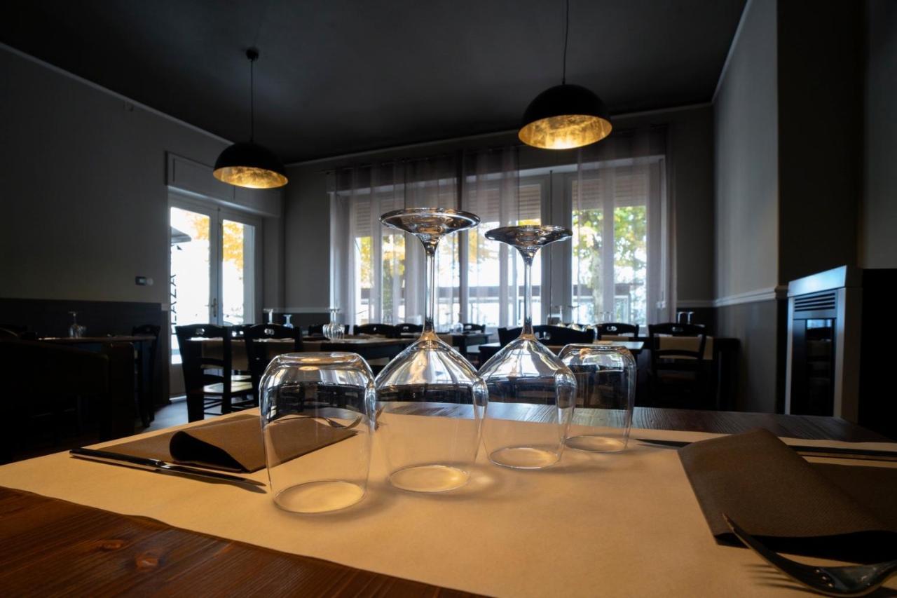 Albergo Ristorante Plaza Tornolo Dış mekan fotoğraf